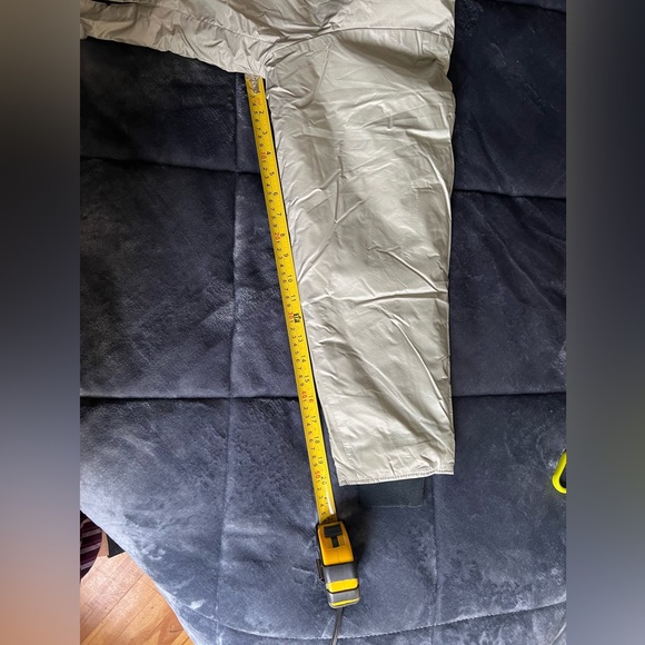 Kanuk winter coat size 2 - Picture 9 of 12